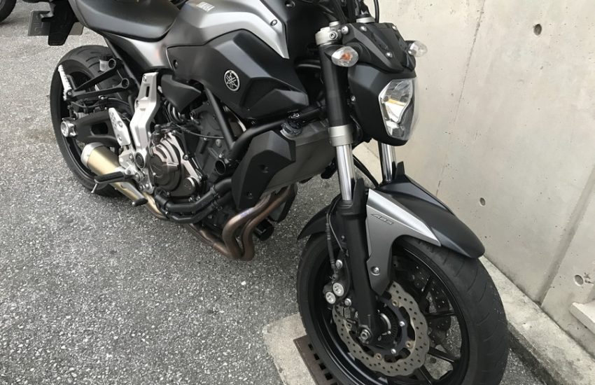 近場でツーリングするバイク